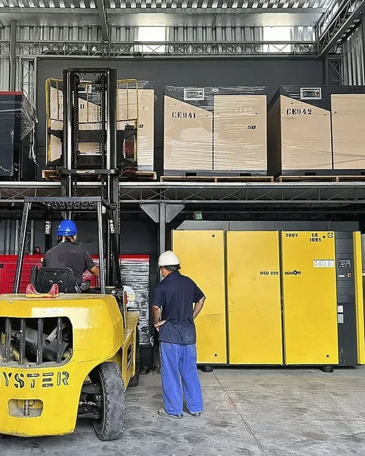 Estoque de compressores de parafuso lubrificados e isentos de óleo — Rental Parts
